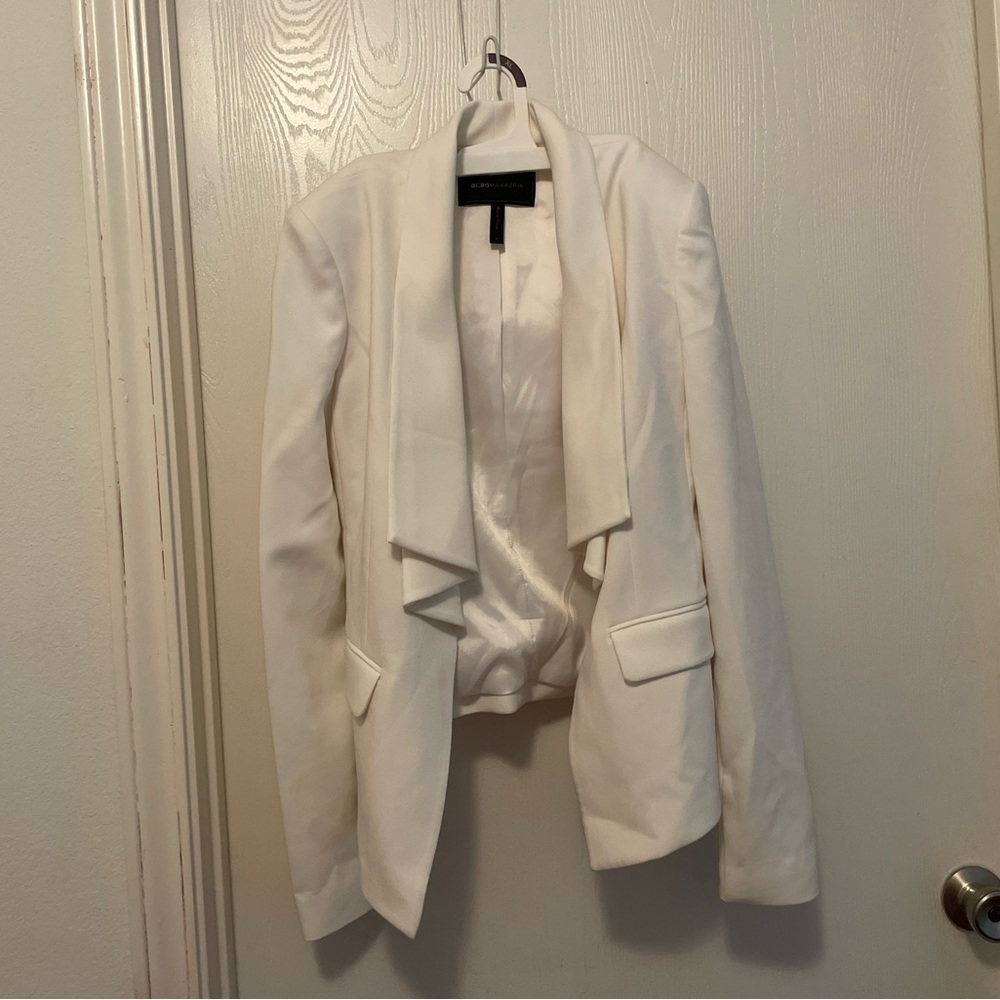 BCBGMaxAzria Classic White Blazer